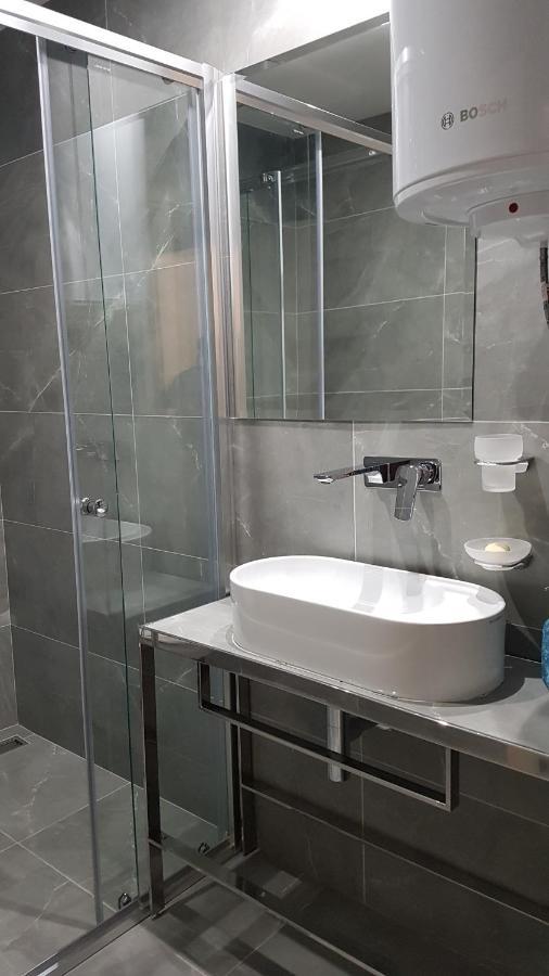 Ars Square Apartments Skopje Bagian luar foto